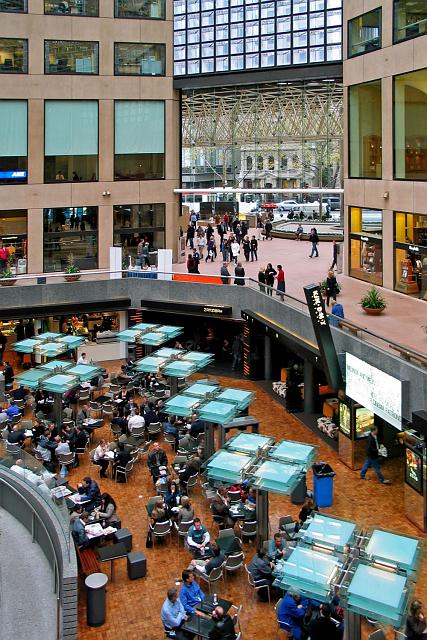 The Luis Vuitton Store in Collins Street Melbourne.The Victorian era  building circa 1886 was originally built for a prominent Melbourne  surgeon.The tw Stock Photo - Alamy